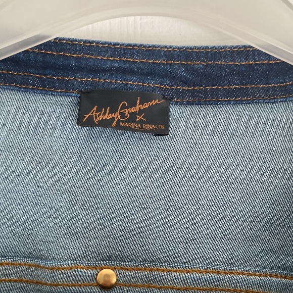 Denim jacket 🧥 - Picture 7 of 7